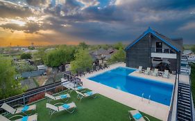 Delta Boutique & Carmen Silva Resort